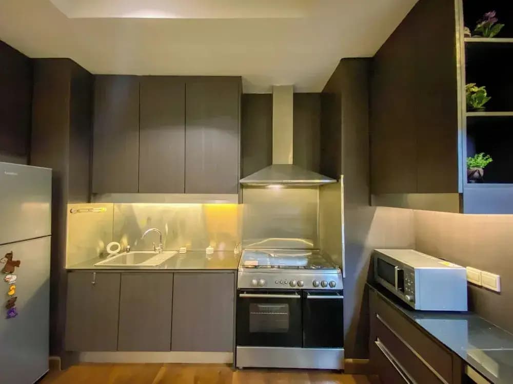 Spacious and Cozy 2BR Apartment Kemang Village - photo 4