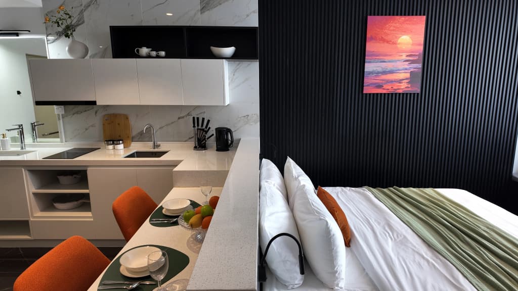 Sunset Noir Studio at Nai Harn Beach Flat - photo 18