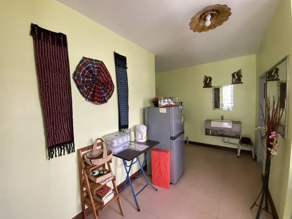 Oyo 699 Mon Hostel - photo 11