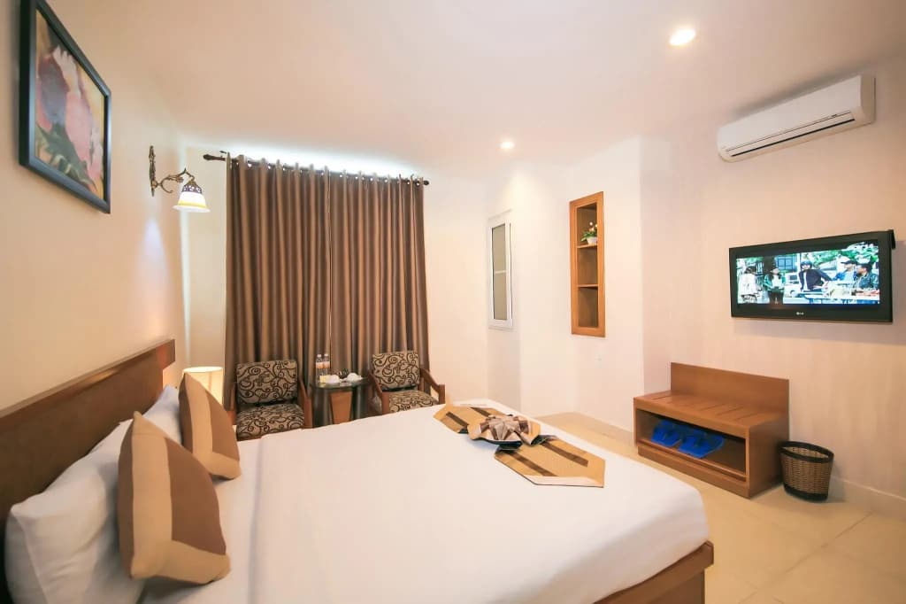 Valentine Hotel - photo 7