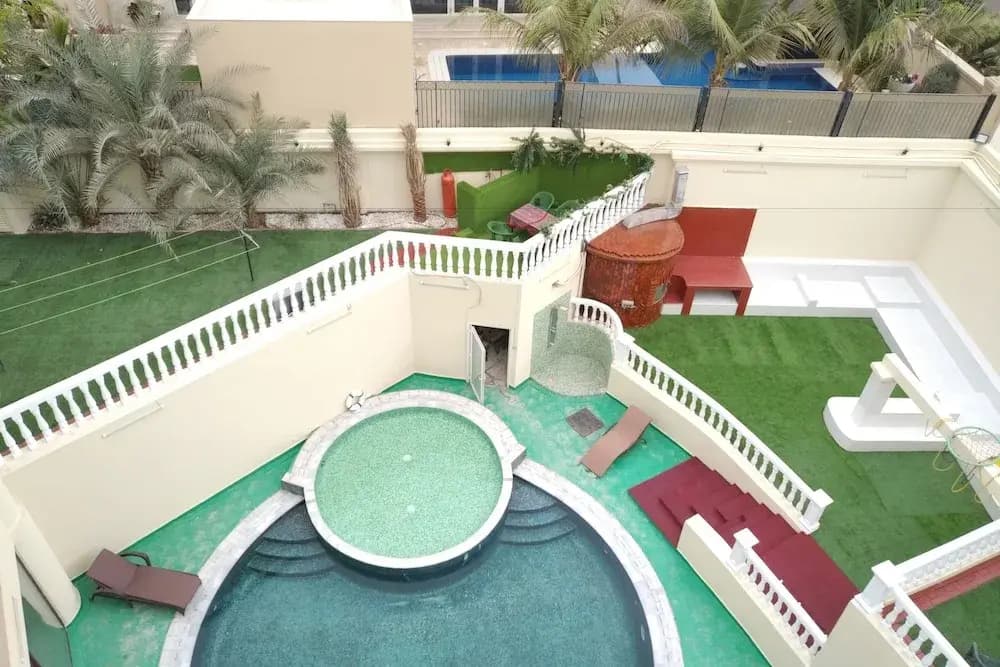 Emirates Hills Lake View Villa - photo 15