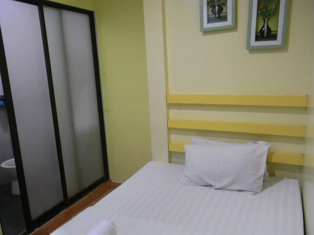 Enrich Hotel Shah Alam - photo 5