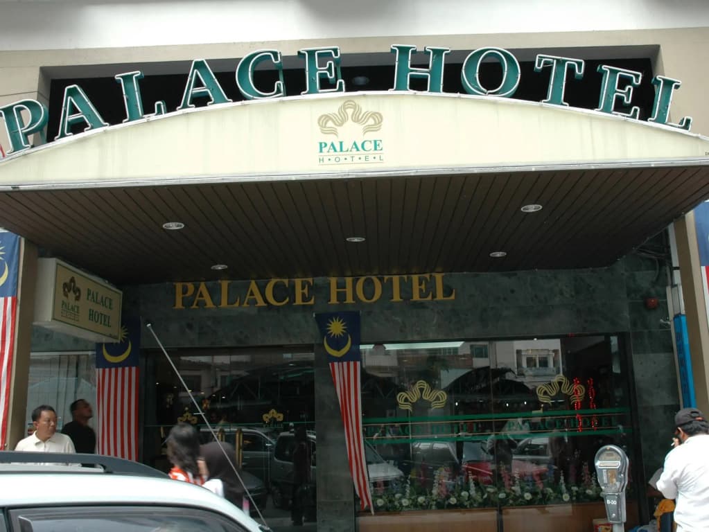 Palace Hotel - photo 16
