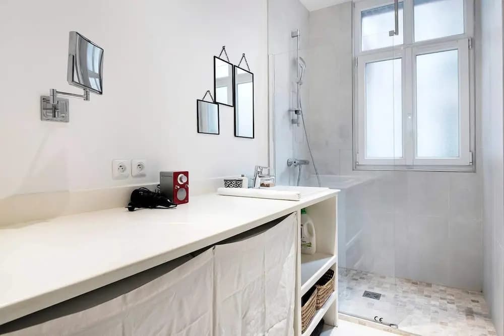 Beautiful Family Apt - 7 Mins to Sacré-cœur - photo 8