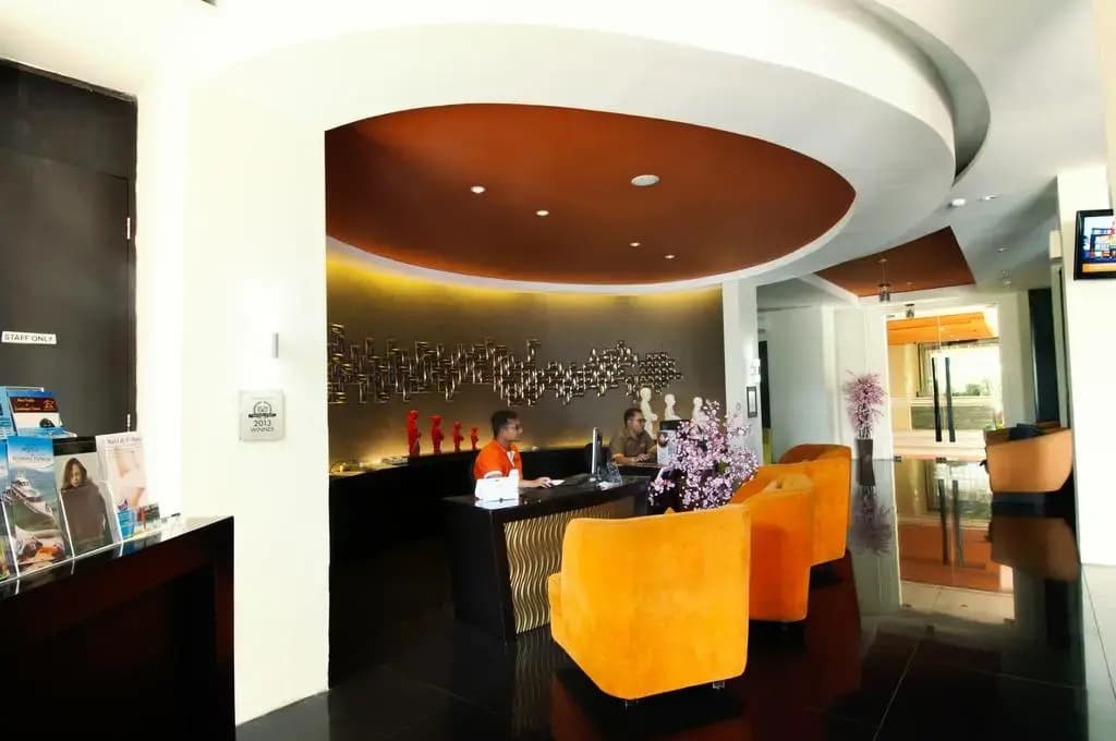 100 Sunset Hotel - photo 18
