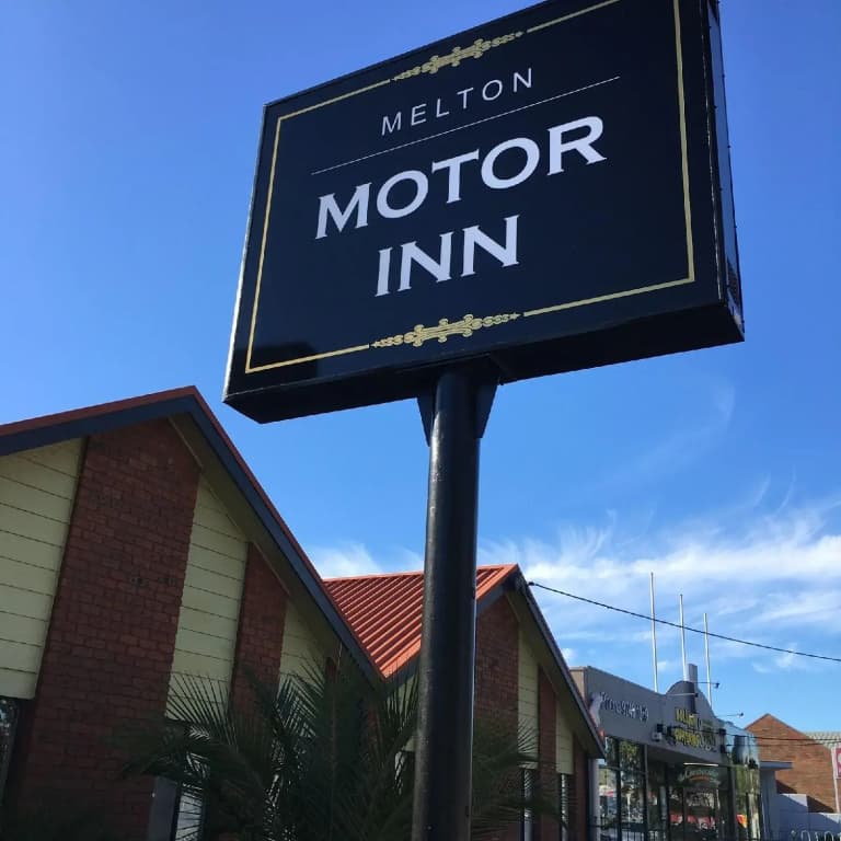 Melton Motor Inn & Apartments - photo 15