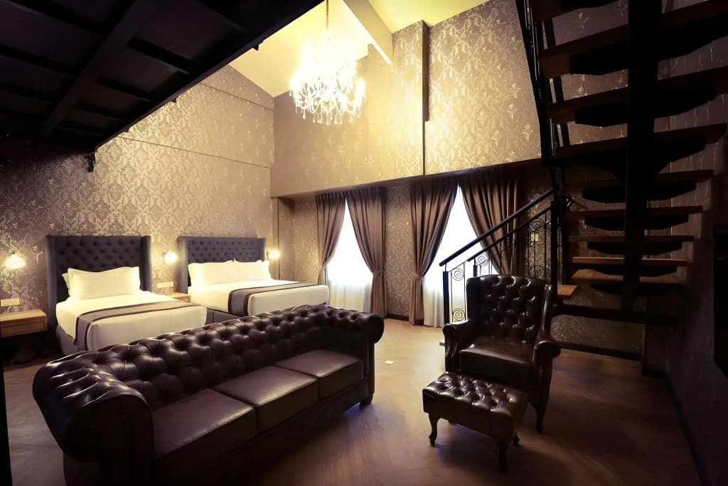 1969 Business Suites - photo 7