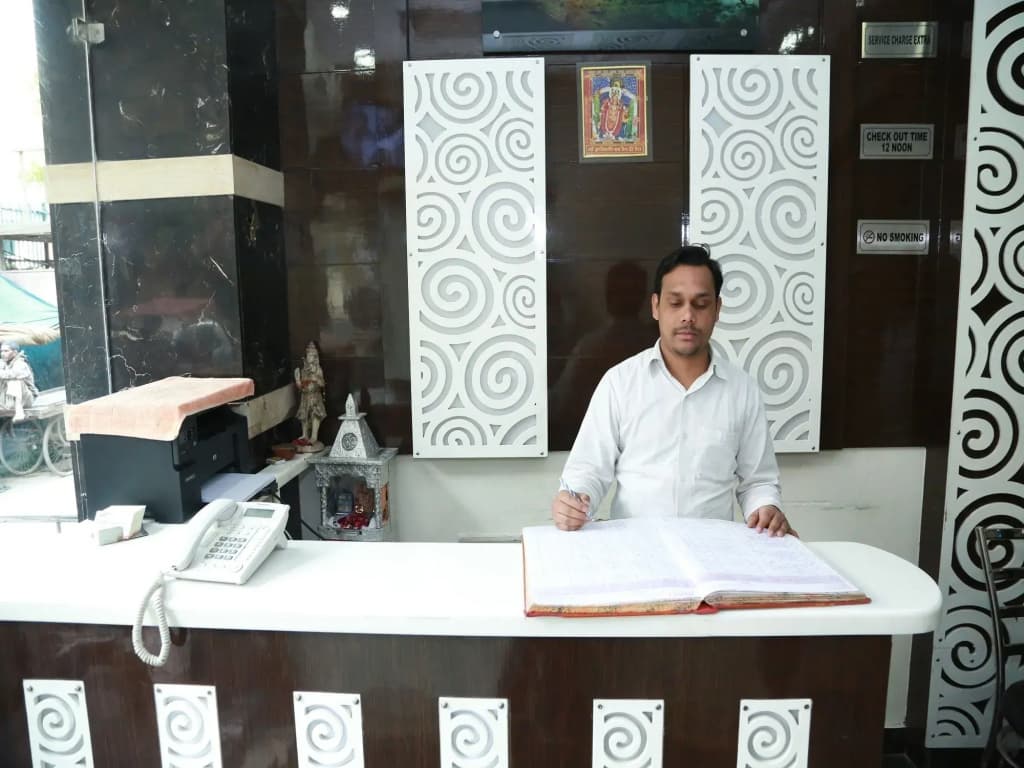 Hotel Shivam International - photo 9