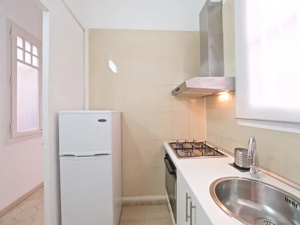 Gaudi Eixample Apartment - photo 18