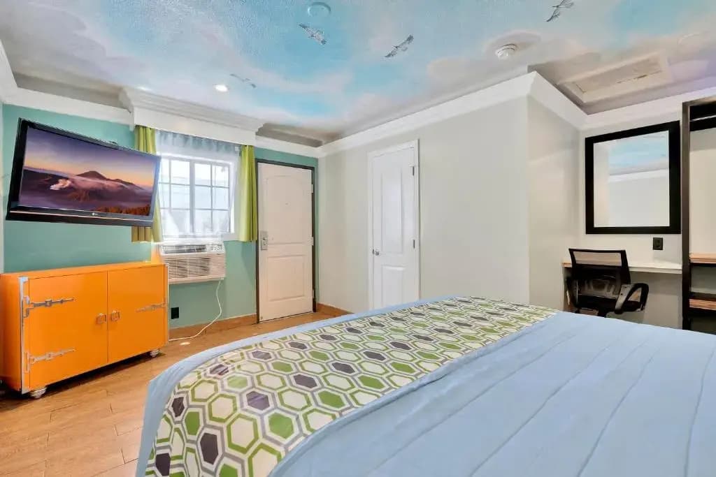Mid City inn - photo 6