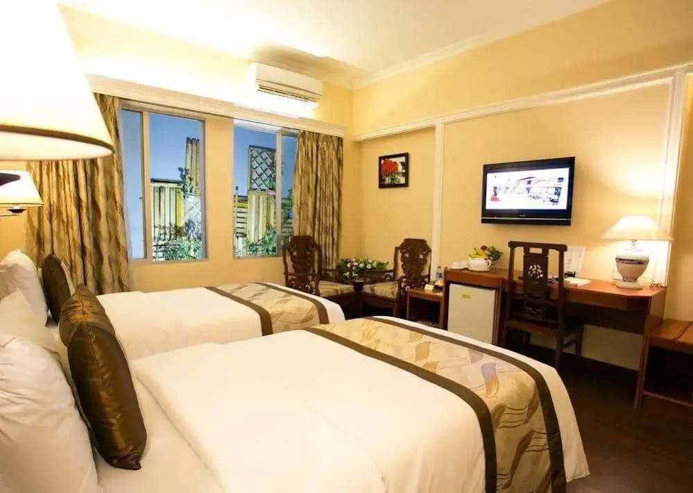 Royal Saigon - photo 4