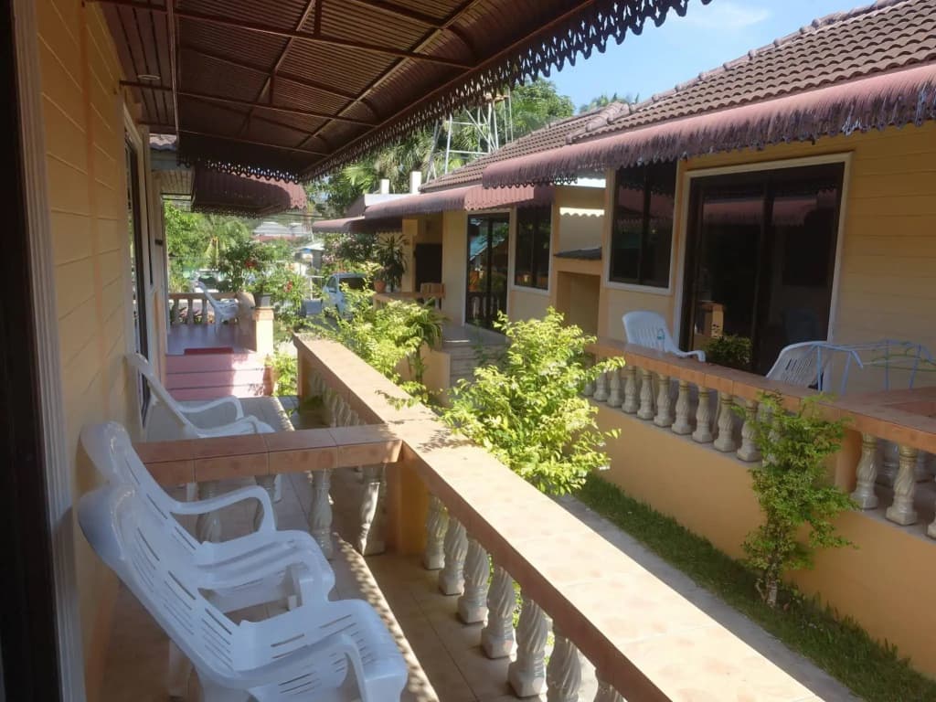 OYO 325 Naiyang Cottage (Vaccinated Staff) - photo 13
