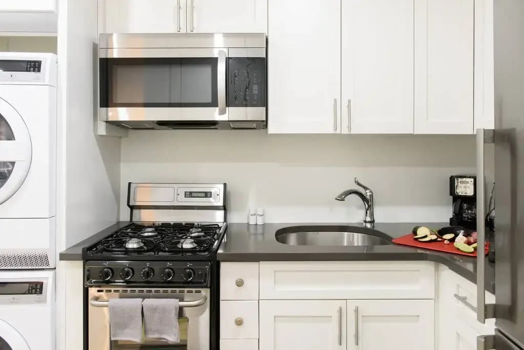75-2b Prime Upper East Brand New 1BR W D Elev - photo 12