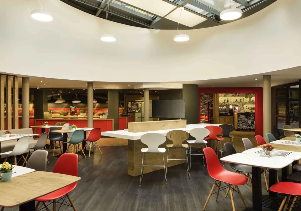 ibis Budapest Heroes Square - photo 16