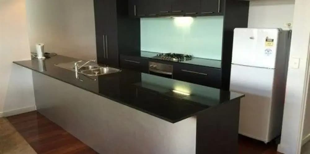 Beachside Apartments - photo 11