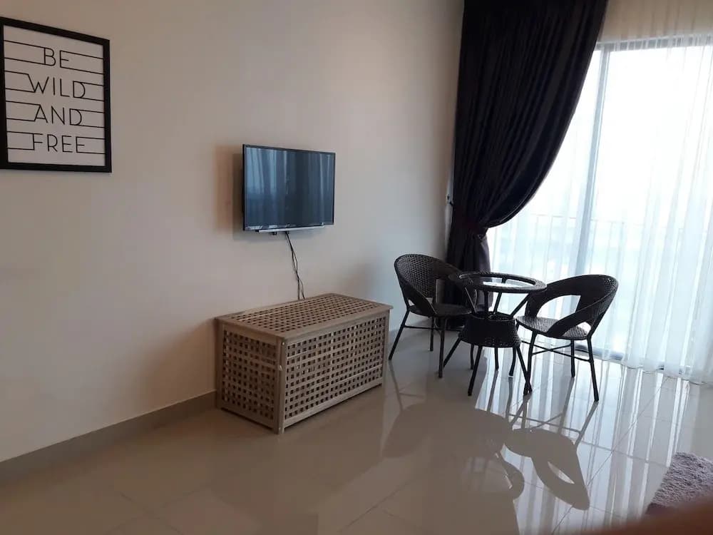 EUZMO Residences @ Trefoil Setia Alam - photo 13