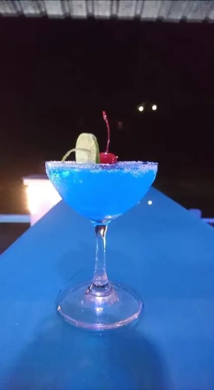 Shots & Dreams Guesthouse - photo 13