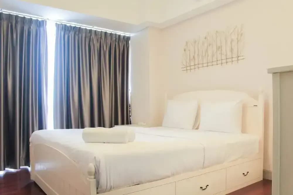 Comfortable 2BR Apartment at H Residence - photo 4