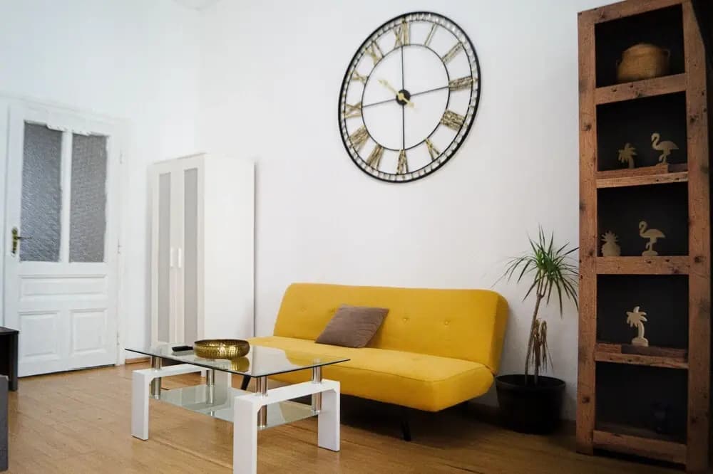 Vibrant Apartment Near Downtown - photo 2