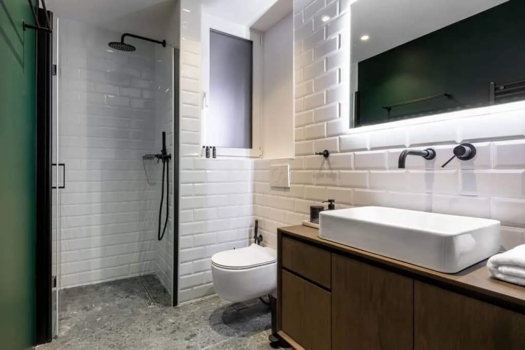 1B · The Beehive Apartment with Luxury Interior - photo 6