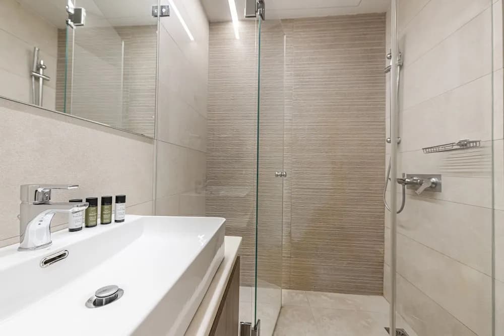 Phaedrus Living Executive Flat Kolonaki - photo 10
