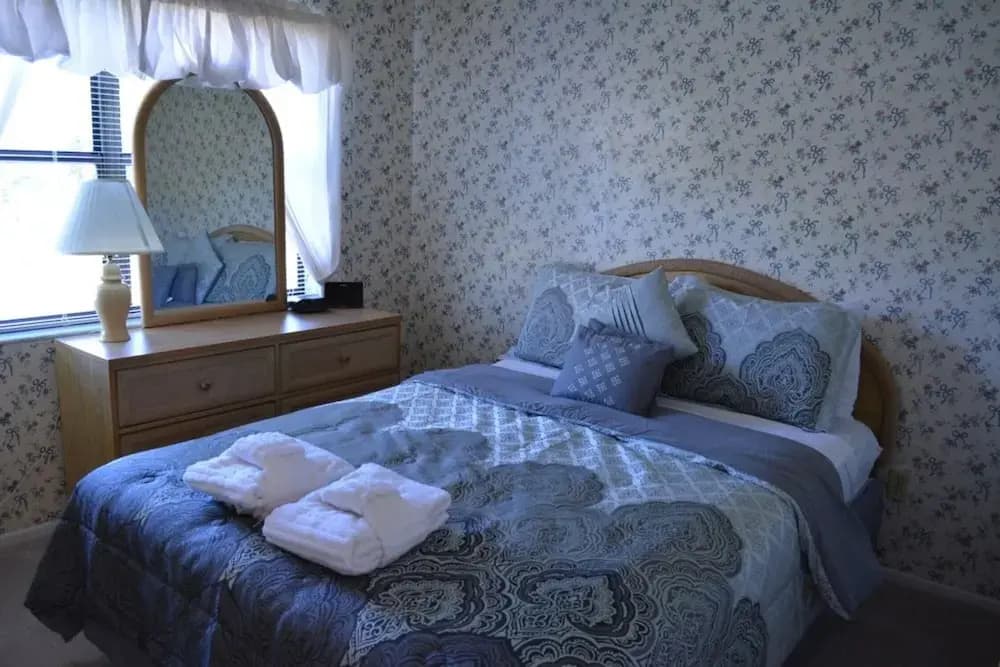 Beautiful 2 Bedroom 2 Bath Condominium - photo 11
