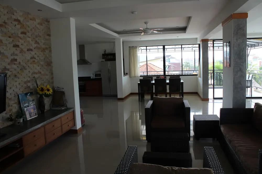 B Happy Resort - photo 13