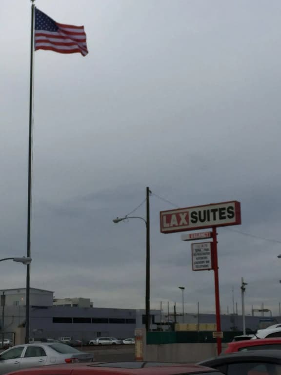 LAX Suites - photo 12