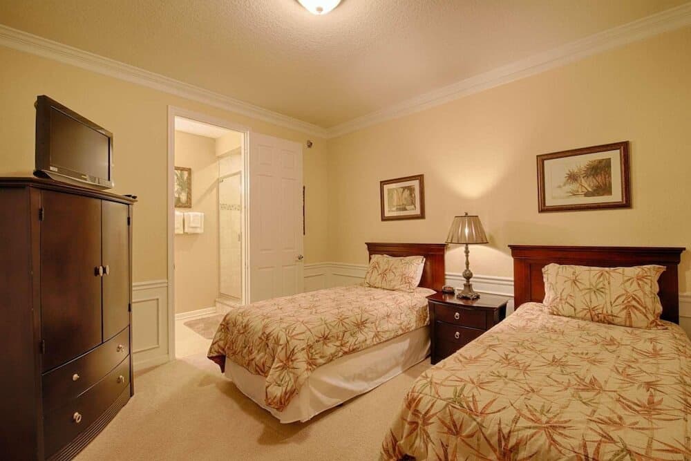 3 BR Condo with corner Lanai - NPM 8793 - photo 7