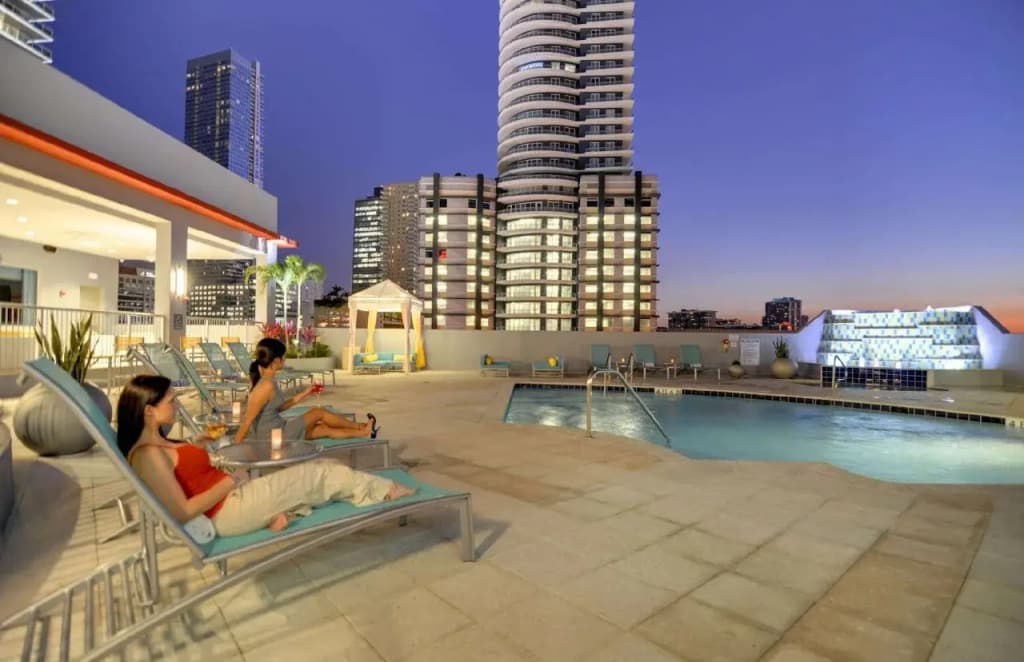 Hampton Inn & Suites Miami/Brickell-Downtown - photo 38