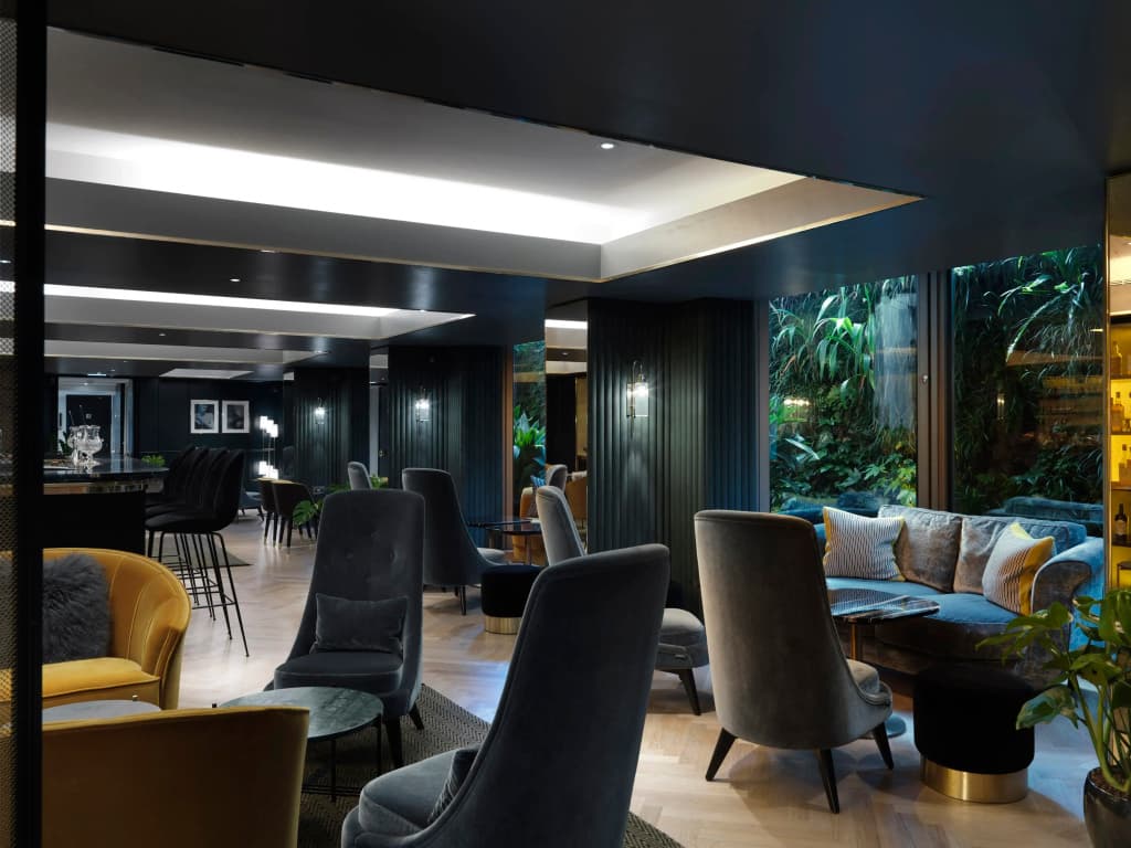 The Athenaeum Hotel & Residences - photo 25