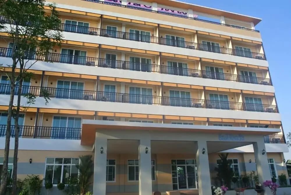 Baanduangkamol - photo 1
