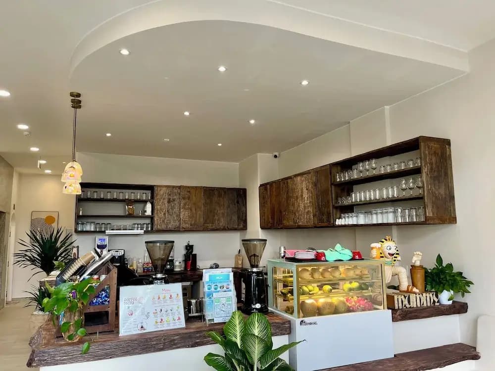 Lotus Home Cafe - Cable Car Station - photo 12