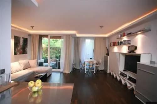 Vienna Center Designer Apartment - photo 4