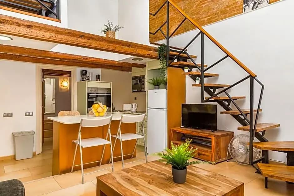 FridaysFlats, Dreamy Duplex - Stylish Beach Loft - photo 3