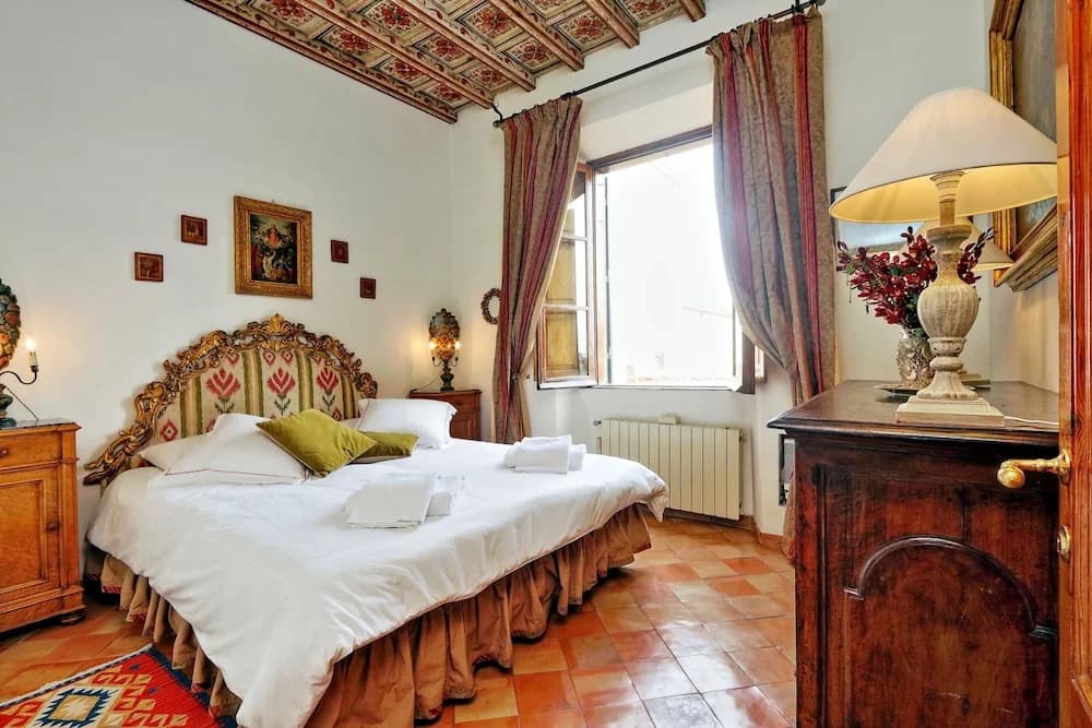 Treasurerome Colosseum Terrace 2BR - photo 2
