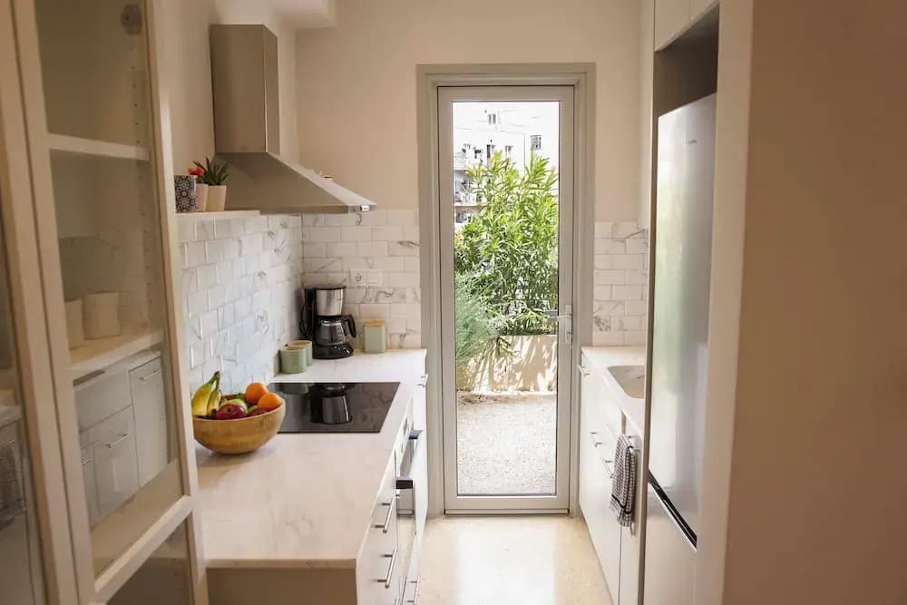 Contemporary Athenian Escape GHH - photo 5