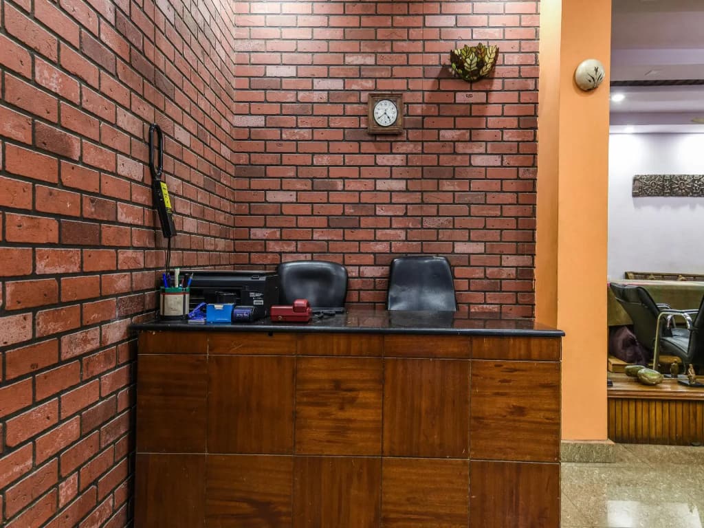 OYO 7304 Stay Jangpura - photo 11