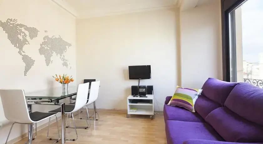 Plaza España Apartment - photo 8