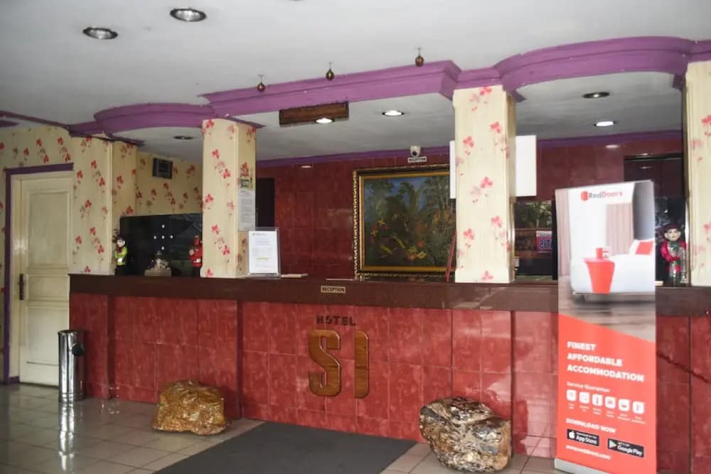 RedDoorz Plus near RSCM Jakarta - photo 2