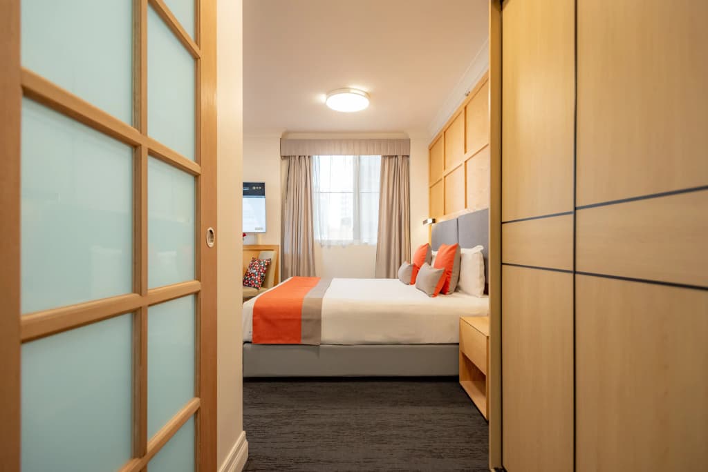 YEHS Hotel Sydney Harbour Suites - photo 3