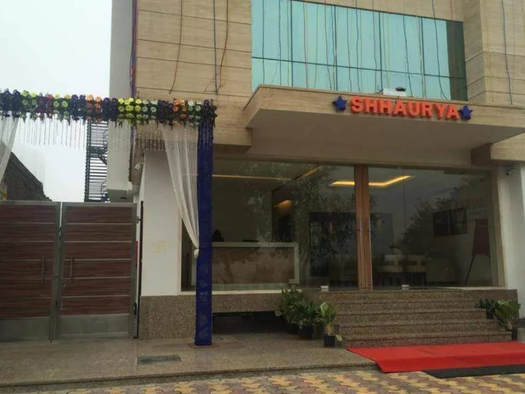 Hotel Shhaurya - photo 4