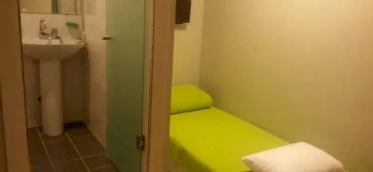 Running Man Hostel - photo 8