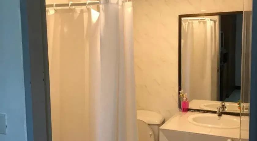 Phuket Holiday Hostel - photo 9