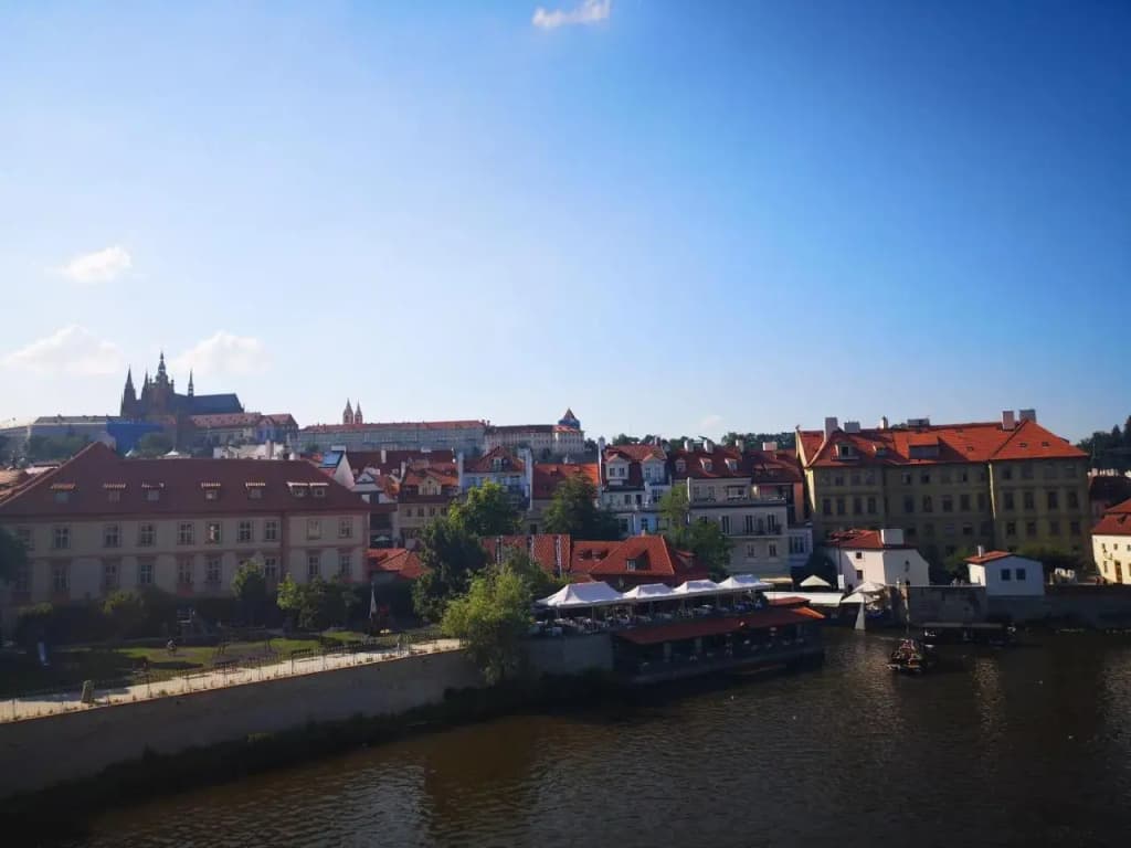 Nice and refreshing flat in Prague - photo 10