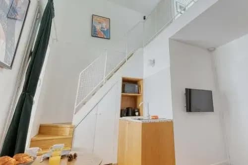 Cute and Bright Studio in a Courtyard-Montmartre(5) - photo 4