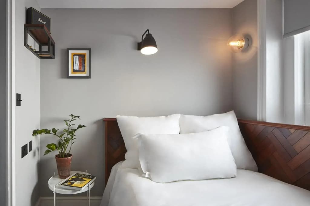 The Pilgrm Hotel - photo 26