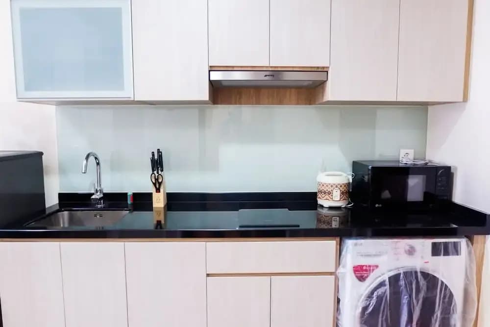 Classic Square Studio at Menteng Park Apartment - photo 18