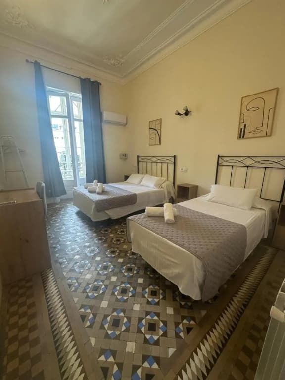 Hostal Balmes Centro - photo 25