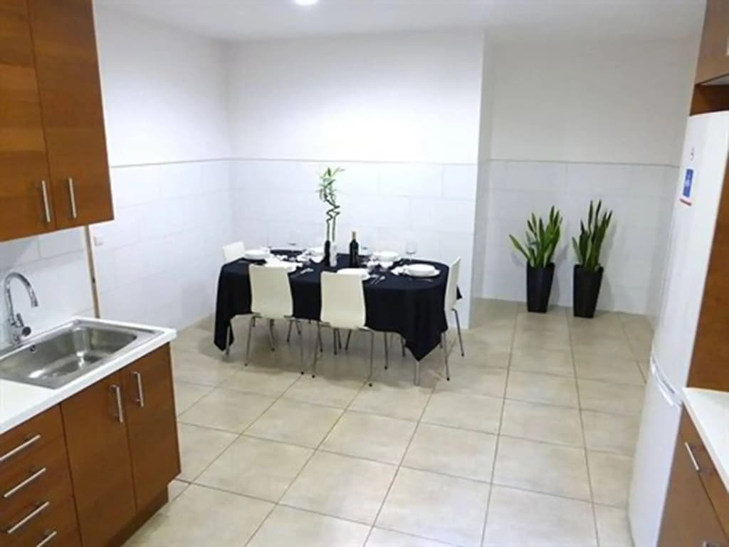 Super Balmes Guest House - photo 20